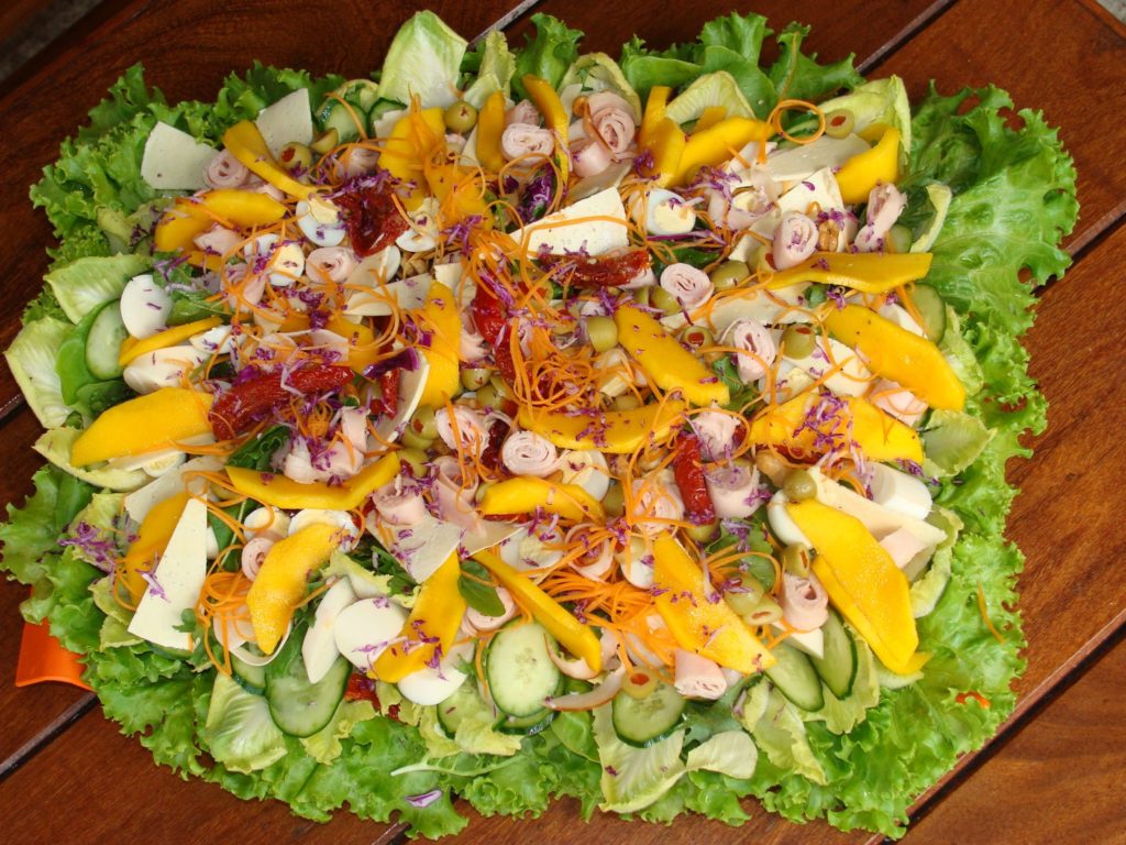 Como fazer Salada Tropical